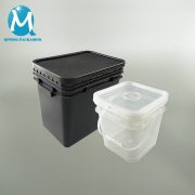 Plastic square bucket