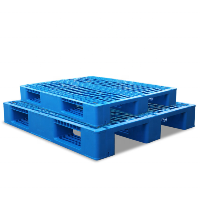 plastic pallet