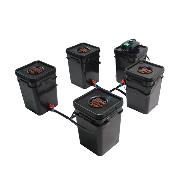 Benefits of Using Square Buckets - ePackageSupply