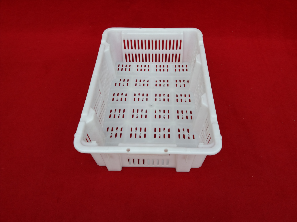 Vented Plastic turnover basket