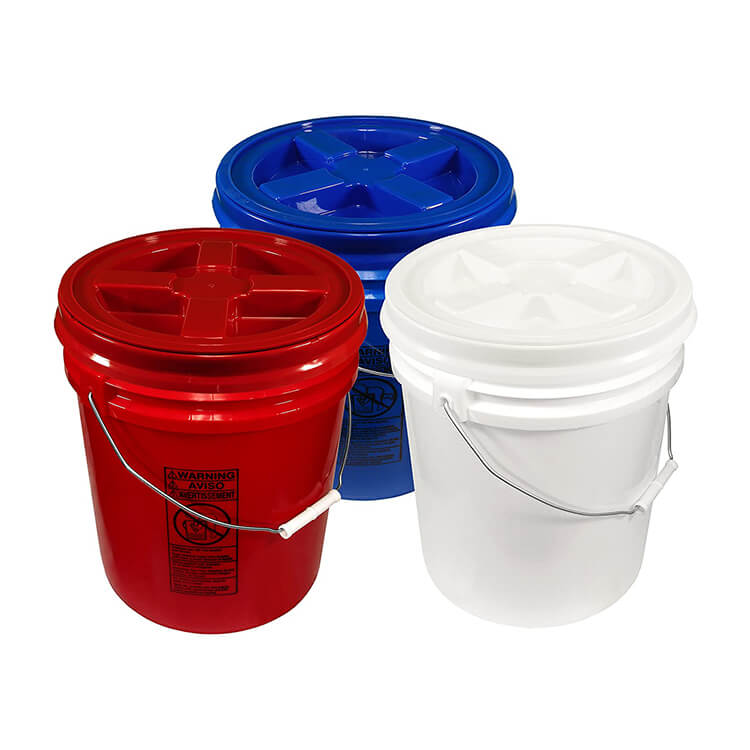 3.5 Gallon Screw Top Round Plastic Buckets w/ Plastic Handle & Lid